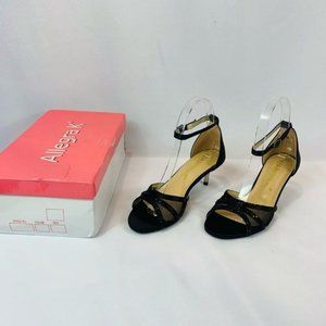 Brand New Size 6 Embellished Kitten Heels Allegra K